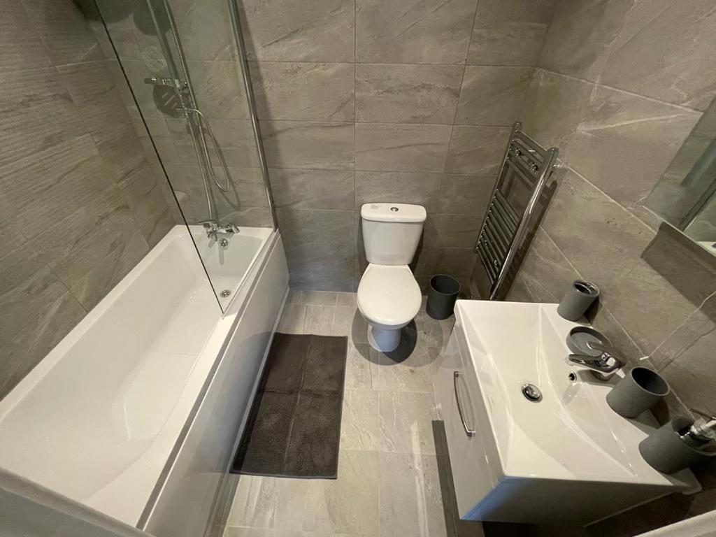 Kingsbridge Point - Cosy One Bed Apartments Near Town Centre, Свіндон Екстер'єр фото