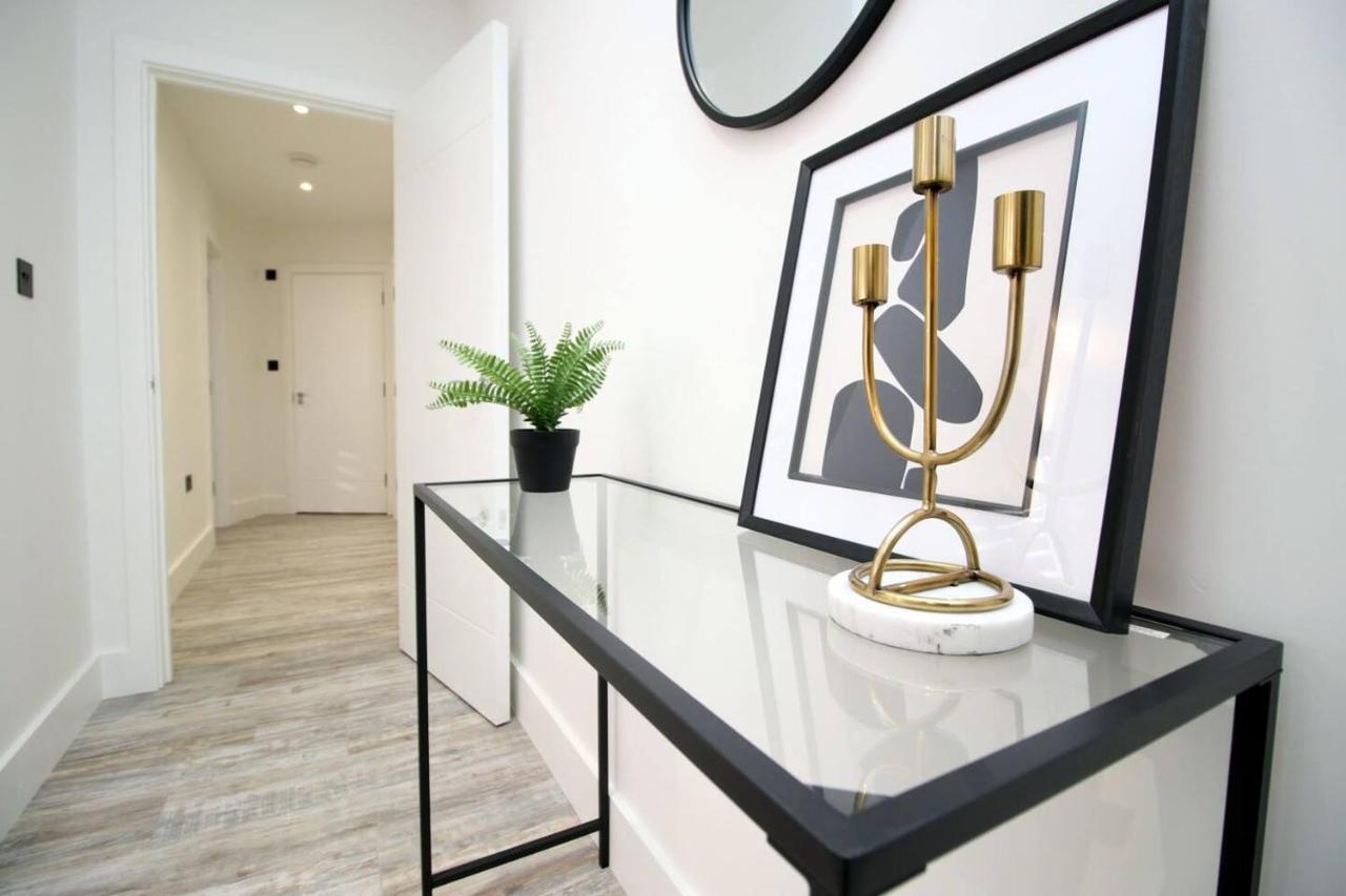 Kingsbridge Point - Cosy One Bed Apartments Near Town Centre, Свіндон Екстер'єр фото