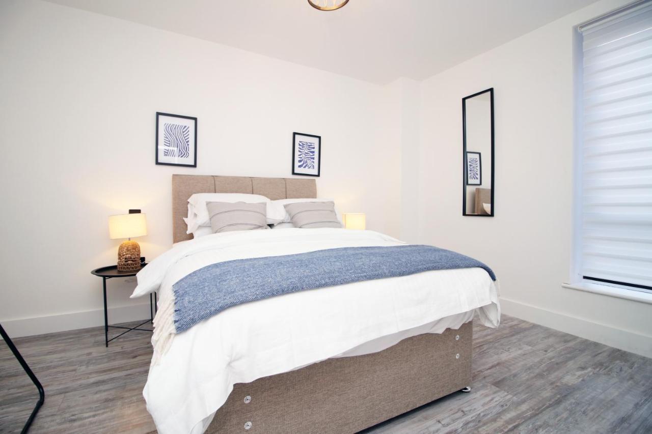Kingsbridge Point - Cosy One Bed Apartments Near Town Centre, Свіндон Екстер'єр фото