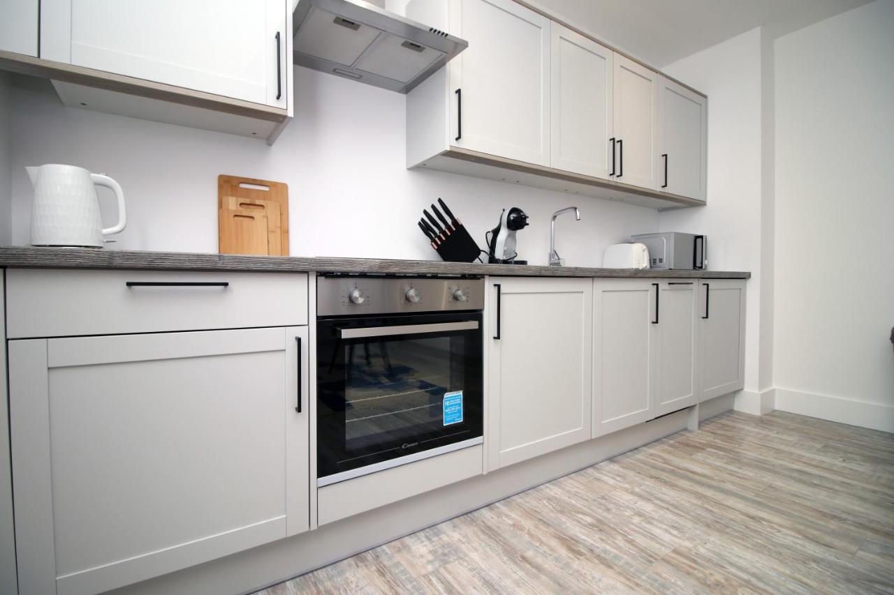 Kingsbridge Point - Cosy One Bed Apartments Near Town Centre, Свіндон Екстер'єр фото